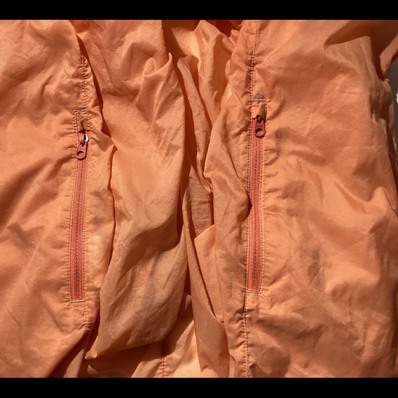 Light weight long sleeves jacket - Picture 4 of 5